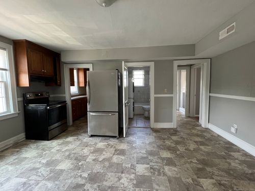 2nd-861 Farmington Ave, Berlin, CT, 06037-2216 | Card Image