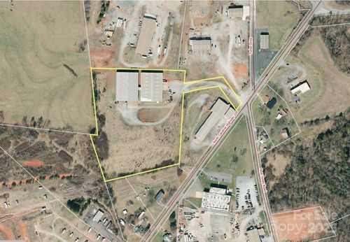 632 Nc 120 Hwy, Mooresboro, NC, 28114-6713 | Card Image