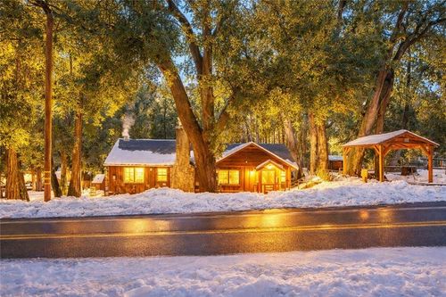 40204 Valley Of The Falls Dr, Forest Falls, CA, 92339-9652 | Card Image