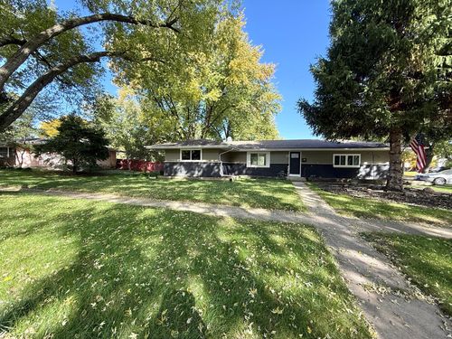 1500 Evergreen St, St. Charles, IL, 60174-3609 | Card Image