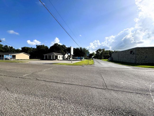 3500 Main Ave, Home with 0 bedrooms, 0 bathrooms and null parking in Groves TX | Image 6