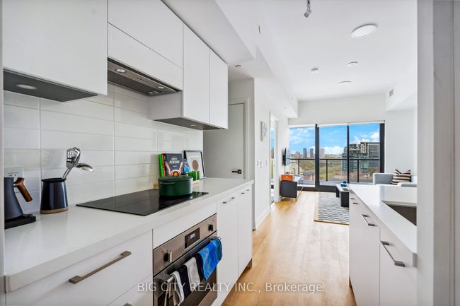 709 - 36 Brentcliffe Rd, Condo with 1 bedrooms, 1 bathrooms and null parking in Toronto ON | Image 7