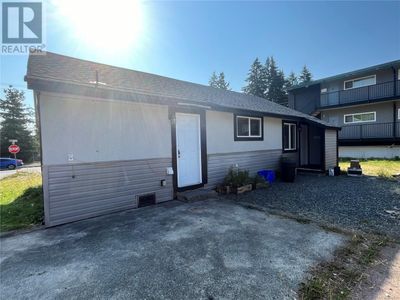 222 Birch St, House other with 2 bedrooms, 1 bathrooms and 2 parking in Campbell River BC | Image 2