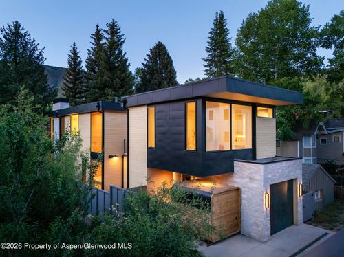 219 W Bleeker St, Aspen, CO, 81611-1331 | Card Image