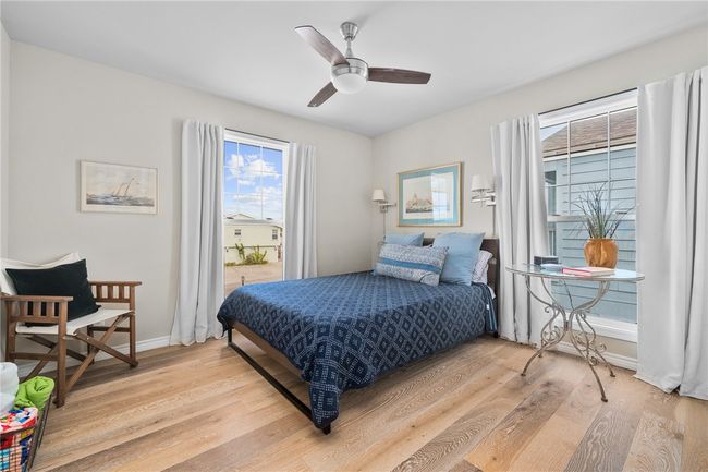 213 Port Saint Claire, House other with 3 bedrooms, 3 bathrooms and null parking in City by the Sea TX | Image 20