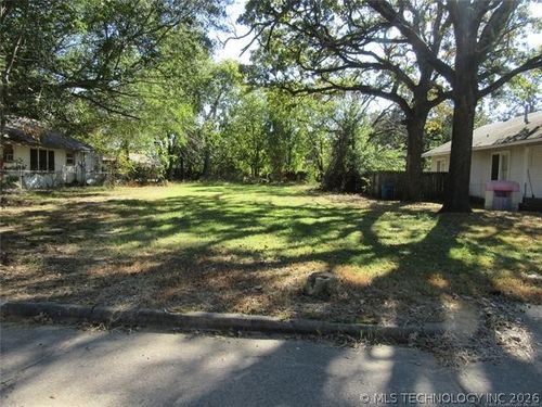 1004 E Osage Ave, McAlester, OK, 74501-6648 | Card Image