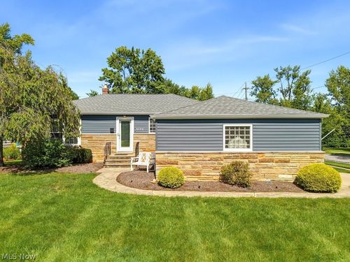 5175 Thornbury Rd, Lyndhurst, OH, 44124-1254 | Card Image