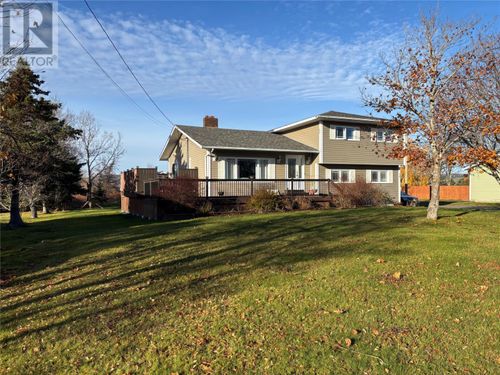 79 Central St, Bay Roberts, NL, A0A1G0 | Card Image