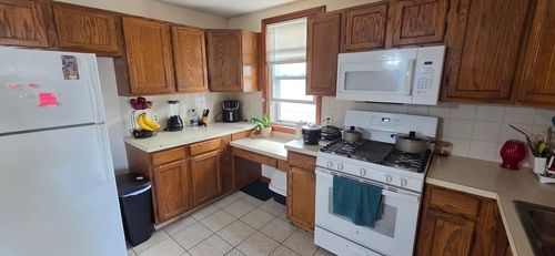 2-667 Saratoga, Boston, MA, 02128 | Card Image