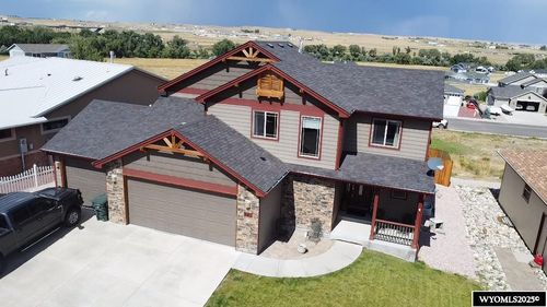 981 Meadowlark Dr, Douglas, WY, 82633-1901 | Card Image
