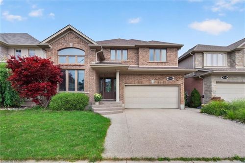 430 Rideau River St, Waterloo, ON, N2V2Y4 | Card Image