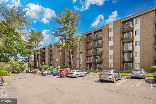 511-60 S Van Dorn St, ALEXANDRIA, VA, 22304-4264 | Card Image