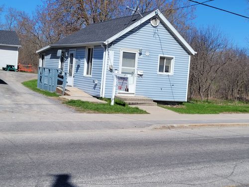 688 Montreal St, Kingston, ON, K7K3J4 | Card Image