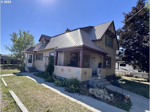 2110 14th St, Baker City, OR, 97814-2403 | Card Image