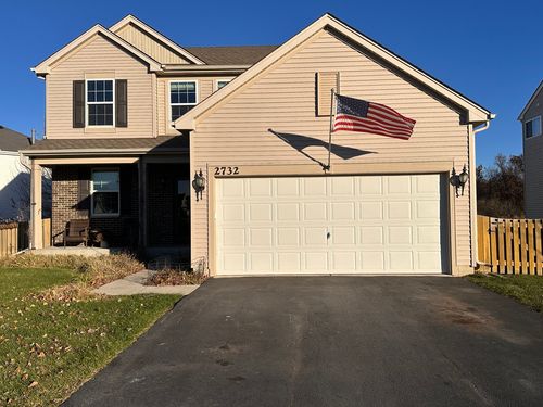 2732 Woodworth Ave, Woodstock, IL, 60098-2392 | Card Image