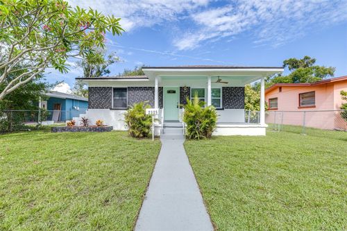 2325 Highland St S, Saint Petersburg, FL, 33705-3042 | Card Image