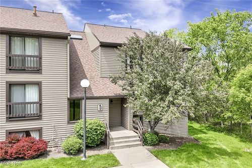 apt-206-1145 Canyon View Rd, Sagamore Hills, OH, 44067-2253 | Card Image