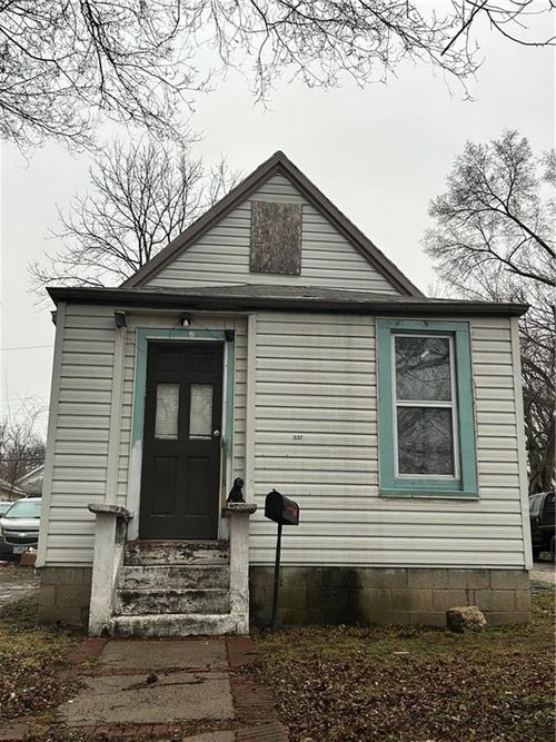 537 S Cedar Ave, Independence, MO, 64053-1503 | Card Image