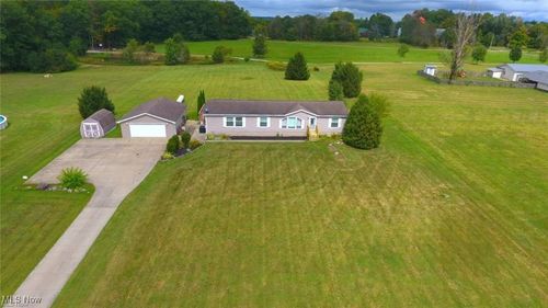 8421 Gotham Rd, Garrettsville, OH, 44231-9783 | Card Image