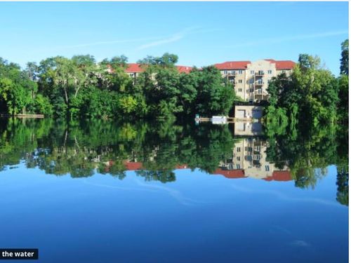 5134681 Wisconsin Ave, Oconomowoc, WI, 53066 | Card Image