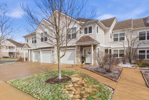 709 Fieldstone Cir W, Chelsea, MI, 48118-1468 | Card Image