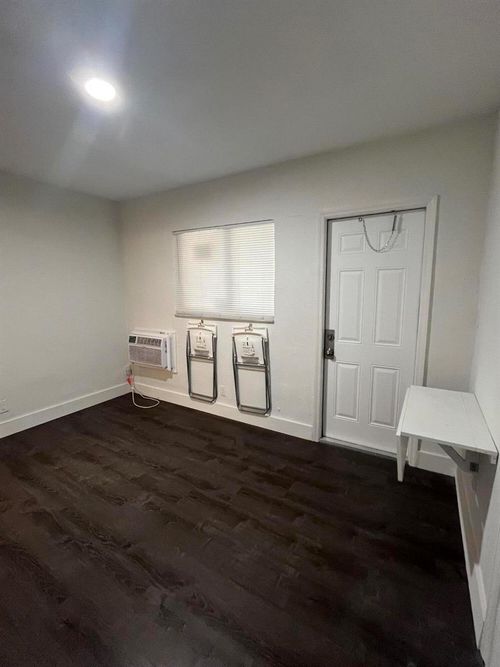 4-2300 Nw 6th Street, Fort Lauderdale, FL, 33311 | Card Image