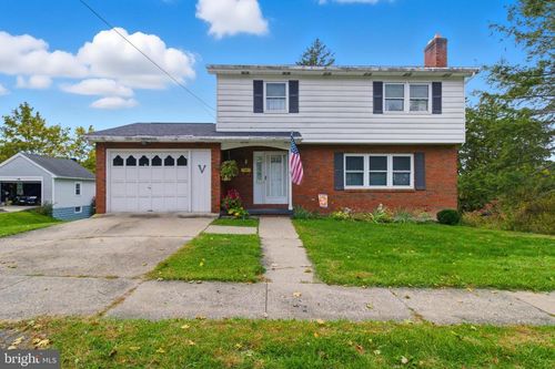 621 Ogden Ave, CLEARFIELD, PA, 16830-2147 | Card Image