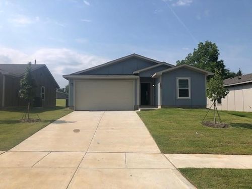 404 E Munson St, Denison, TX, 75021-4946 | Card Image