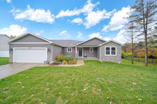5177 Stone River Rd, Jackson, MI, 49201-8187 | Card Image