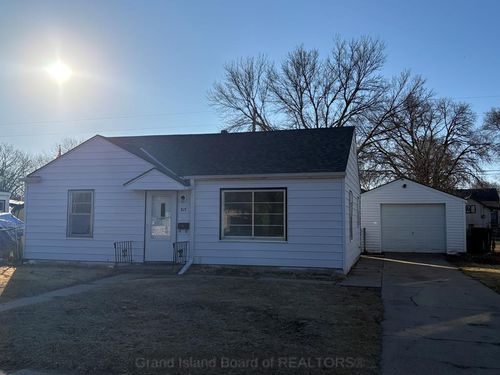 315 E 15th St, Grand Island, NE, 68801-2513 | Card Image