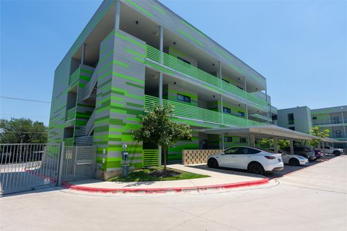 208-4004 Banister Ln, Austin, TX, 78704-6854 | Card Image