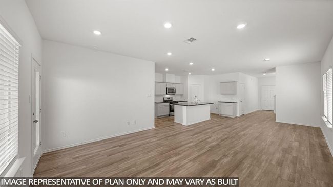 5450 Pinetree Crescent Ln, House other with 5 bedrooms, 3 bathrooms and 2 parking in Spring TX | Image 9