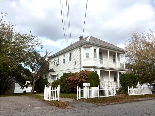 25 Colony St, Cranston, RI, 02920-2107 | Card Image