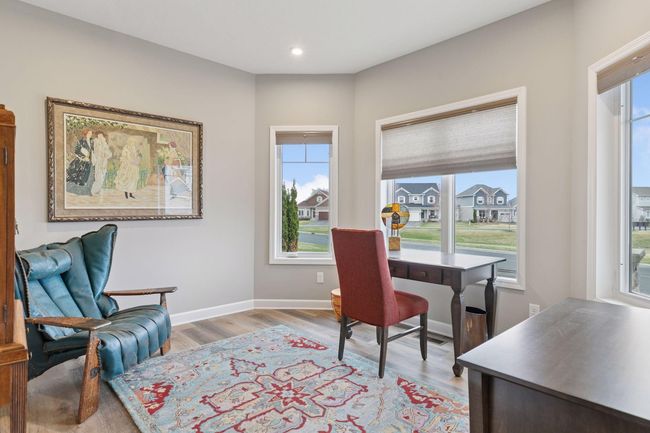 Main Floor Office / Den | Image 30