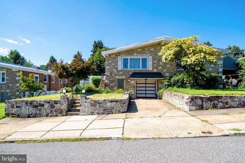 730 Charette Rd, PHILADELPHIA, PA, 19115-3502 | Card Image