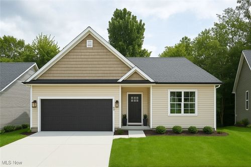 580 Thorn Way, Doylestown, OH, 44230-1713 | Card Image