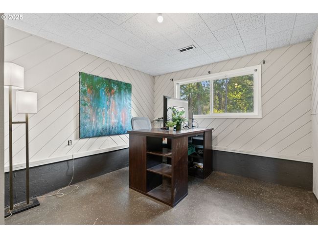 22400 S Evergreen Dr, House other with 5 bedrooms, 3 bathrooms and 2 parking in Beavercreek OR | Image 31