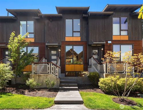 b-6546 32nd Ave Ne, Seattle, WA, 98115-7247 | Card Image