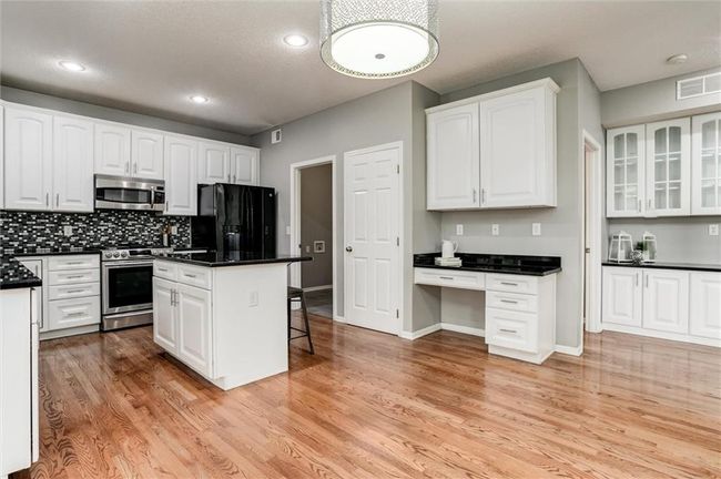 Kitchen | Image 11