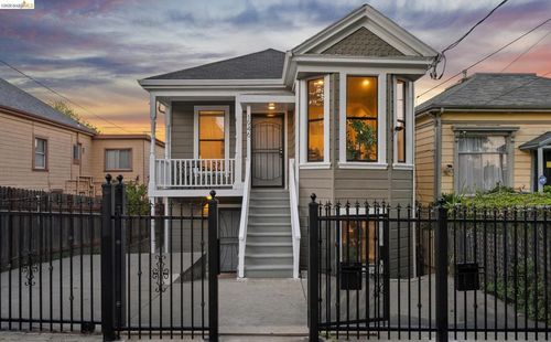 1944 E 20th St, Oakland, CA, 94606-4127 | Card Image