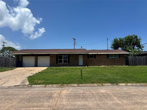 910 San Jacinto Ave, Texas City, TX, 77590-5543 | Card Image