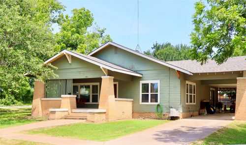 203 E Bennett, Strawn, TX, 76475-1511 | Card Image