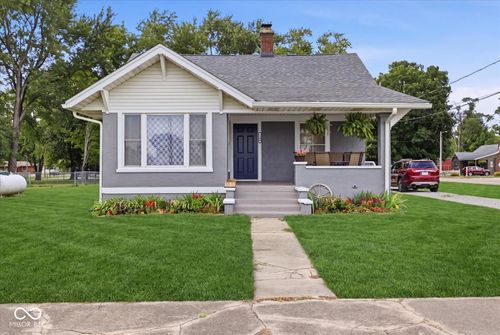 102 W Main St, Fairland, IN, 46126-2013 | Card Image