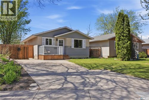 229 Acadia Pl, Saskatoon, SK, S7H3W3 | Card Image