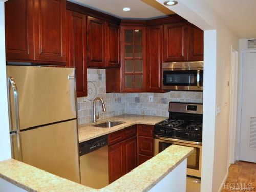 108-1250 North Ave, New Rochelle, NY, 10804-2622 | Card Image