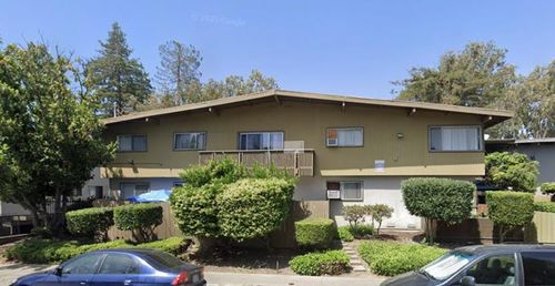 15 Newell Rd, East Palo Alto, CA, 94303-2796 | Card Image