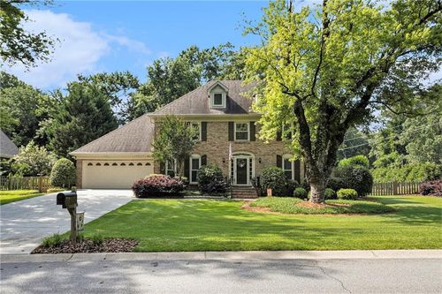 5396 Amhurst Dr, Peachtree Corners, GA, 30092-1624 | Card Image