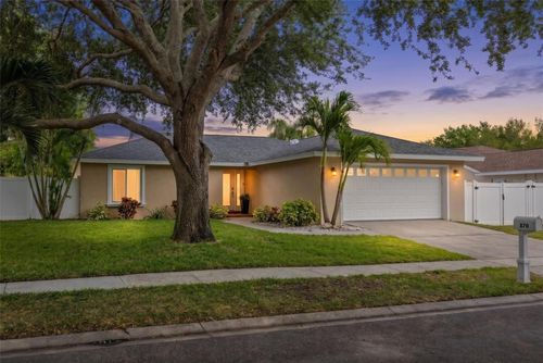 870 16th Ln, Palm Harbor, FL, 34683-4705 | Card Image