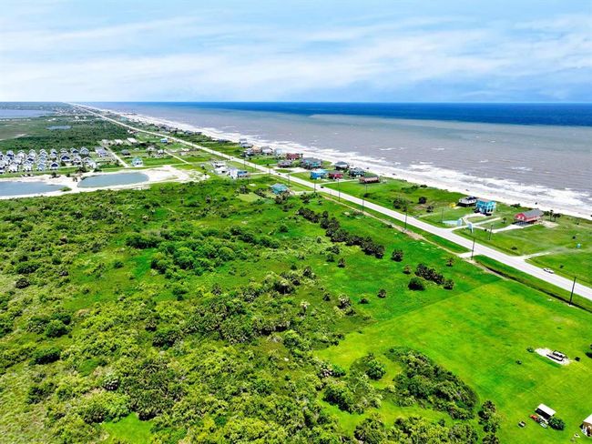 1239 Highway 87, Home with 0 bedrooms, 0 bathrooms and null parking in Gilchrist TX | Image 11