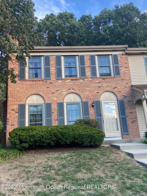 87 Deptford Ct, Aberdeen, NJ, 07747-1860 | Card Image